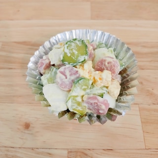 きゅうりとソーセージの玉子サラダ